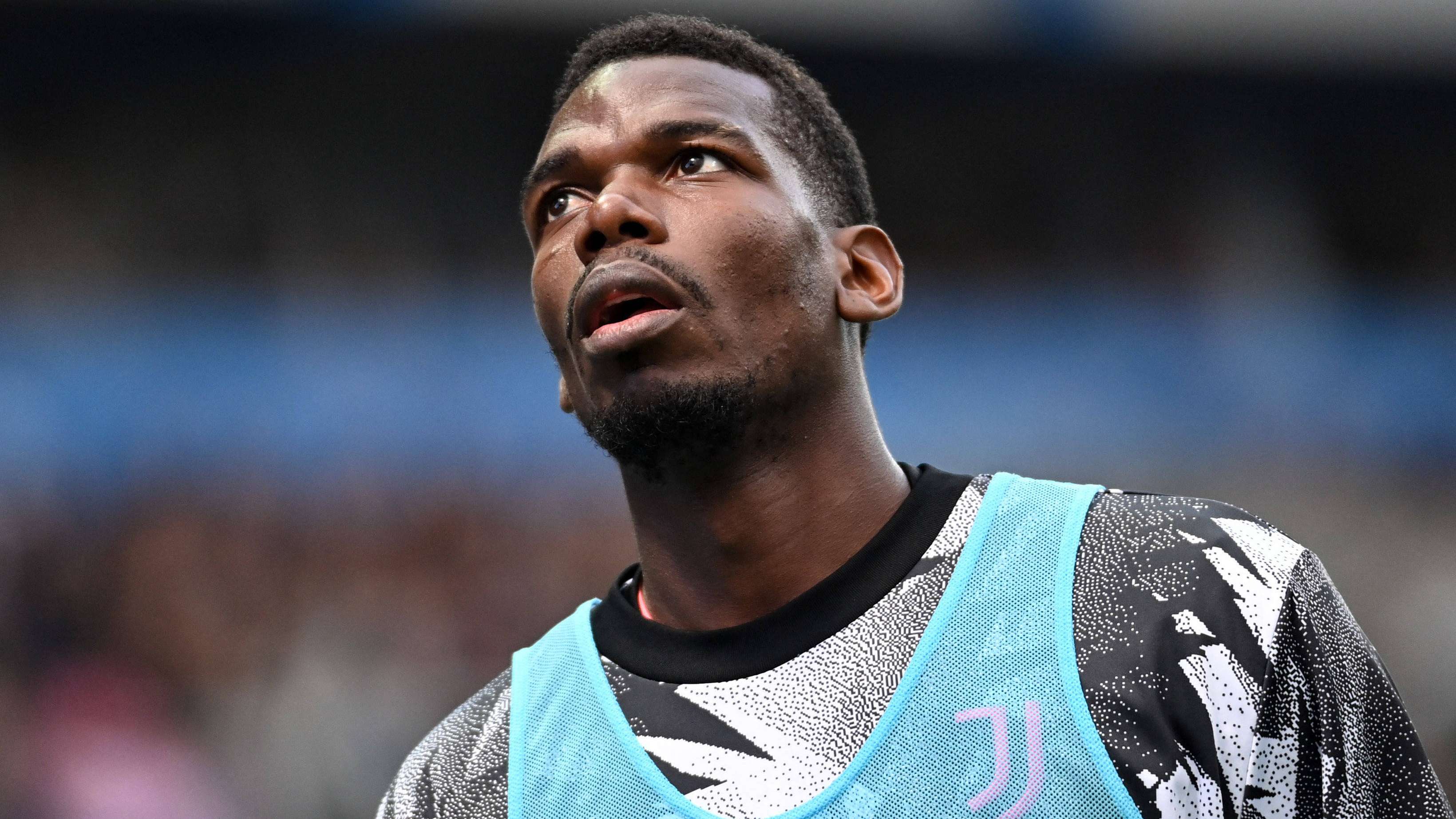 肩负着带领 肩负着带领